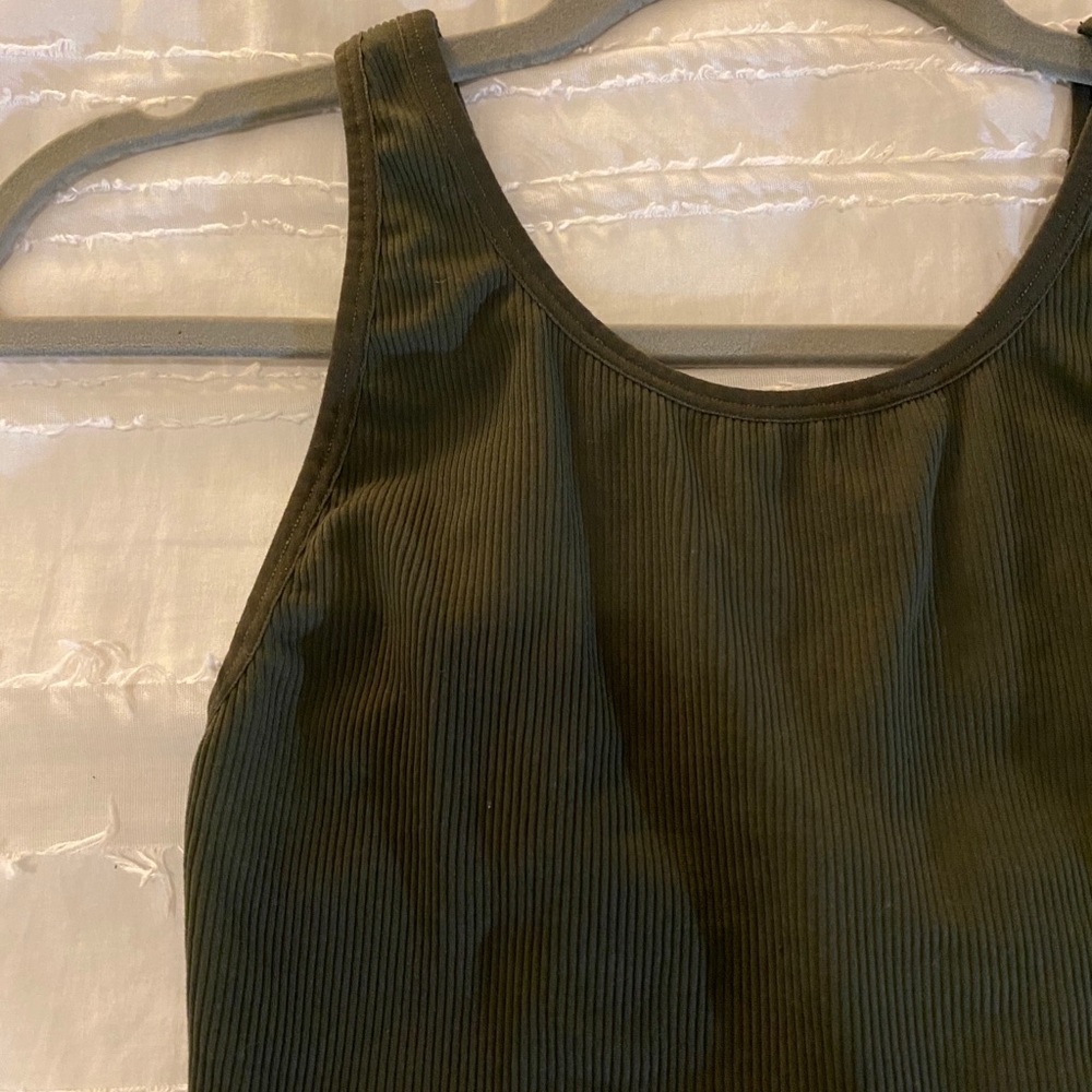 Nike Workout Tank - Picture 2 of 3